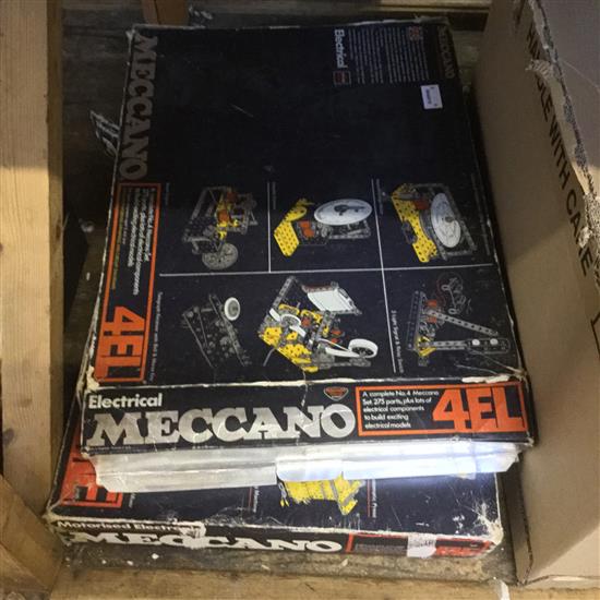 Meccano Electrical 4EL & 5ME (boxes P-F), Meccano Special Edition set & crane (assembled), Wilesco Engine D6 etc(-)
